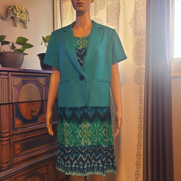 Turquoise & blue sleeveless dress with turquoise jacket - Picture 2 of 9